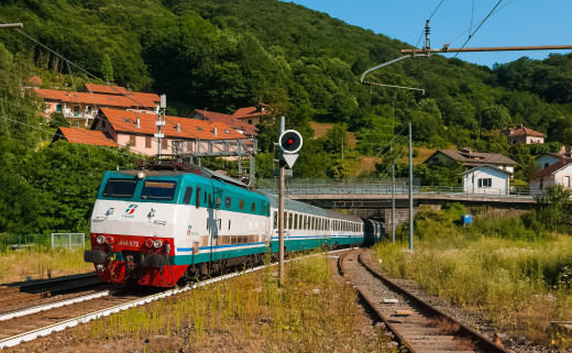 980884 (a): :2043x1260